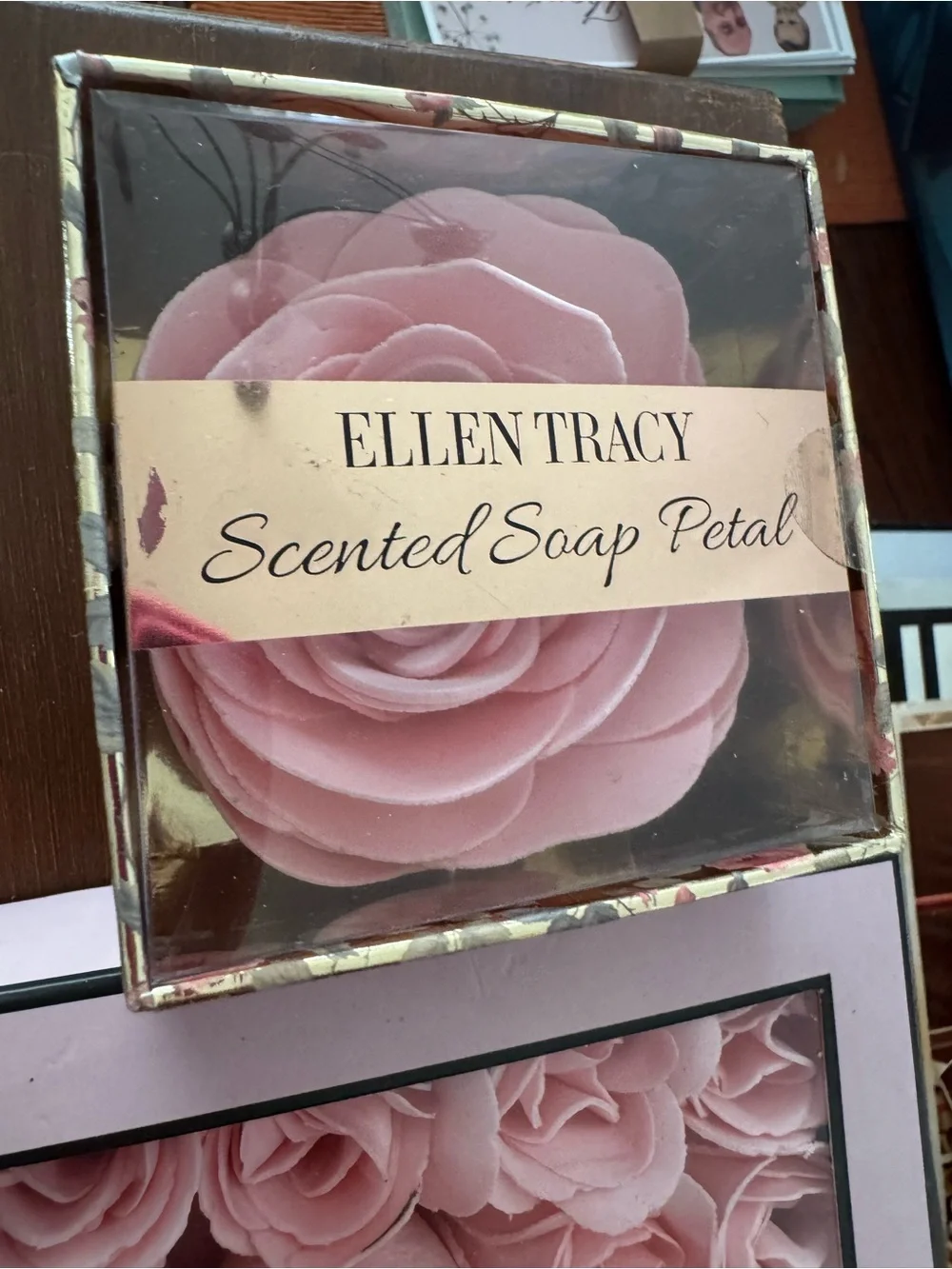 NEW Scented Soap Petals Indulgent Morgan & Grace Australia Ellen Tracy Gift Sets